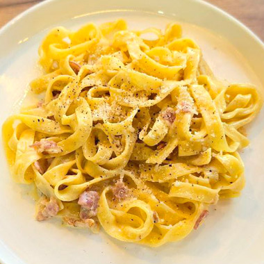 Паста Феттуччине Карбонара